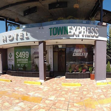 Hotel Town Express デュランゴ エクステリア 写真